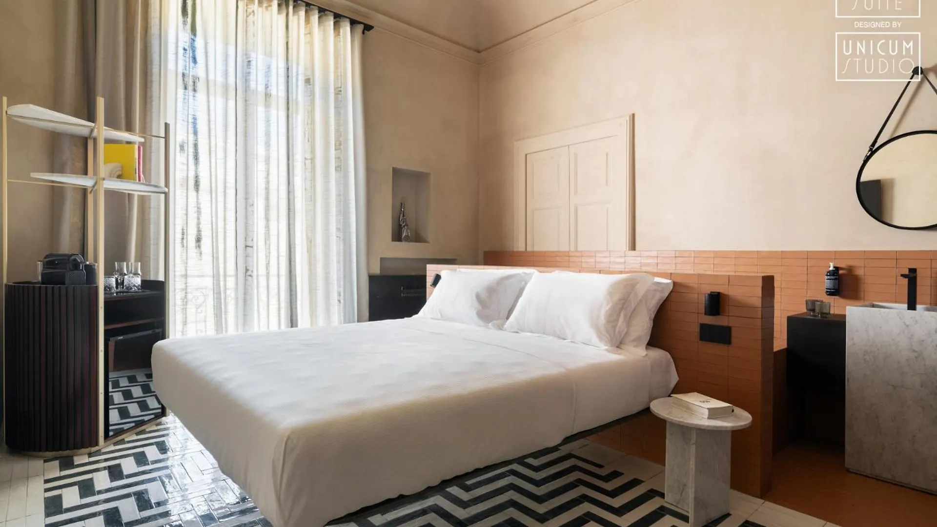 Unicum Suite Grande Archivio Napoli Centro Storico Guest house